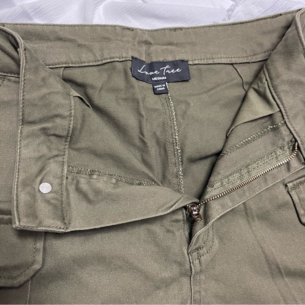 Cargo pants Love tree perfect for summer!